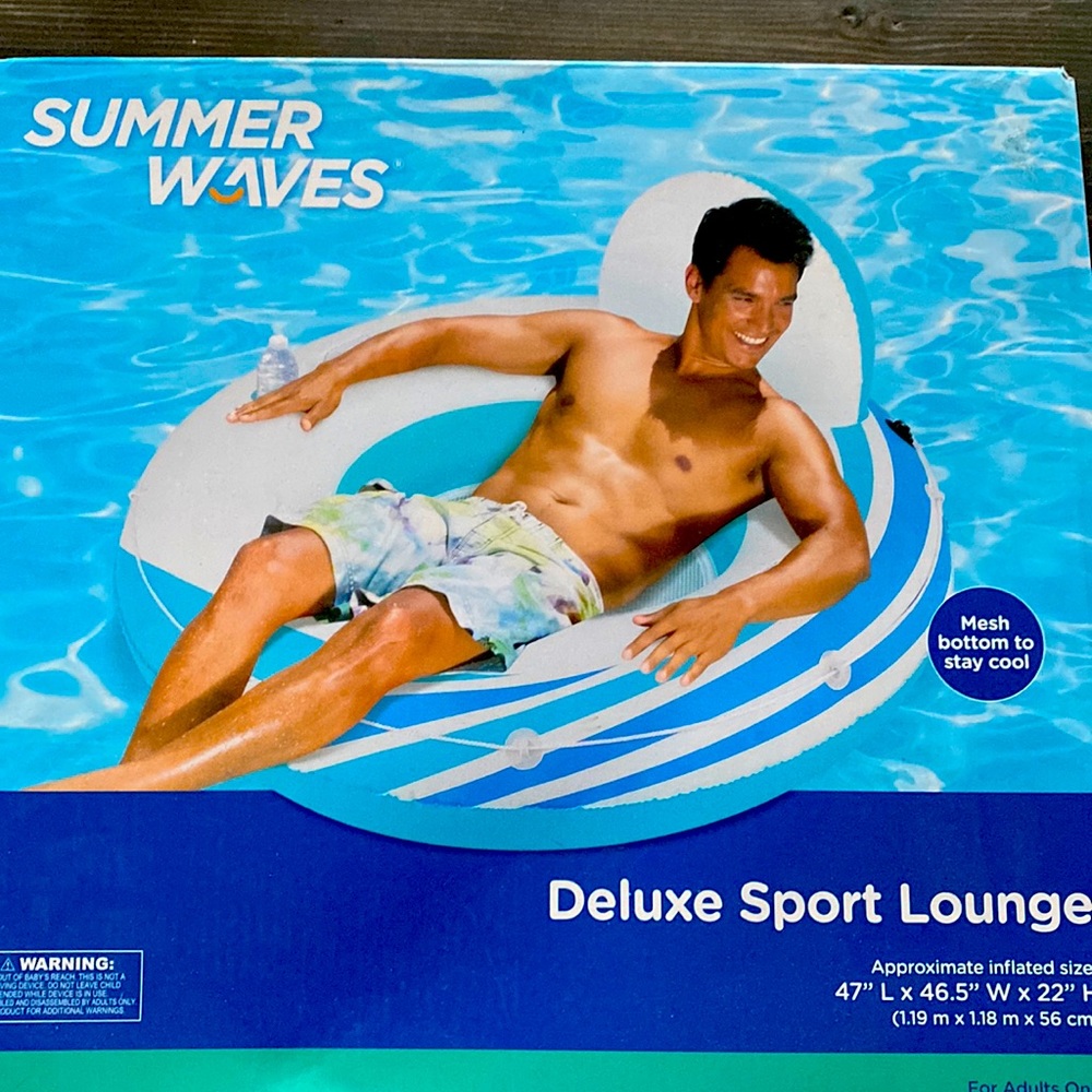 Sport lounge for pool